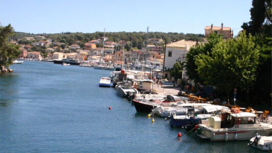 Captain Homer's Boat Trips Paxos Parga
